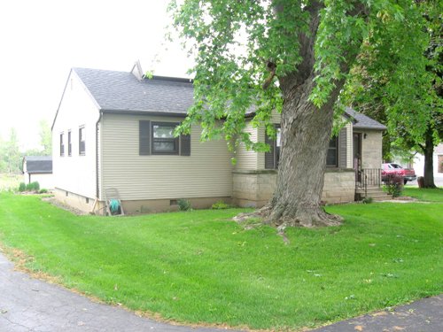 Property photo 1 - Country 3 Bedroom, 1 Bath Ranch on Basement